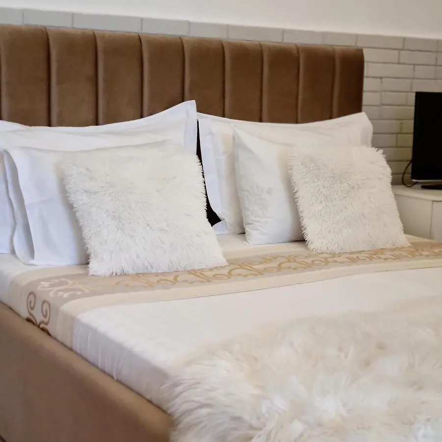 Green Villa Vlorë 0*,  Αλβανία